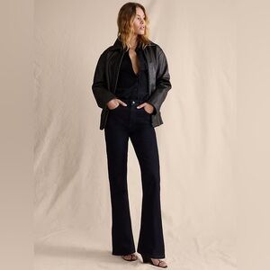 NWT! Banana Republic Indigo Rinse Wash High Rise Bootcut Jean - Size 27 Petite 🩷